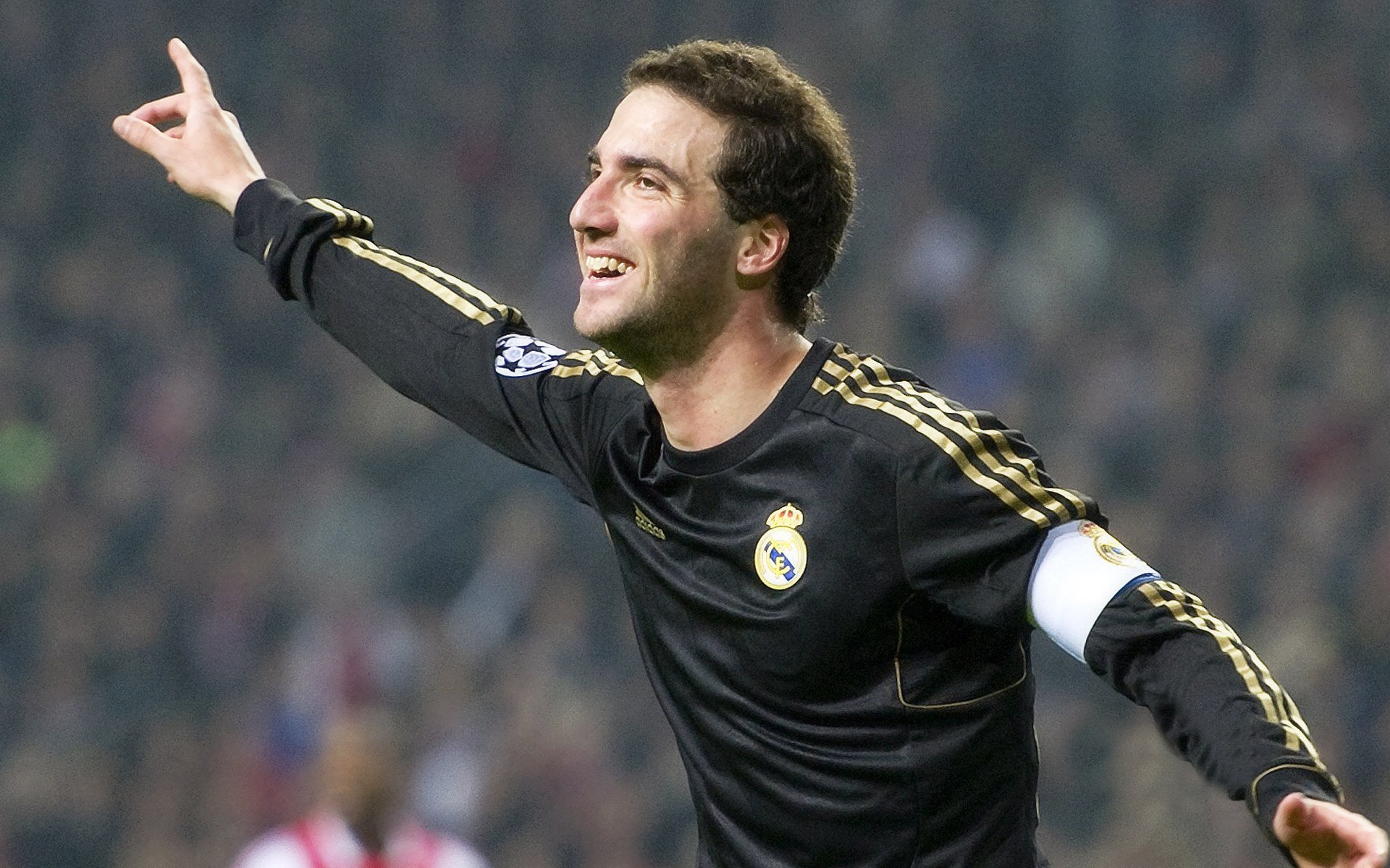 东方铁骑碾碎洛杉矶航母，米切尔一剑封喉诠释何为国际巨星
